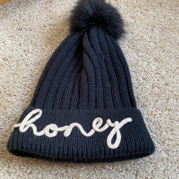 honey hat 🖤 - Picture 2 of 3